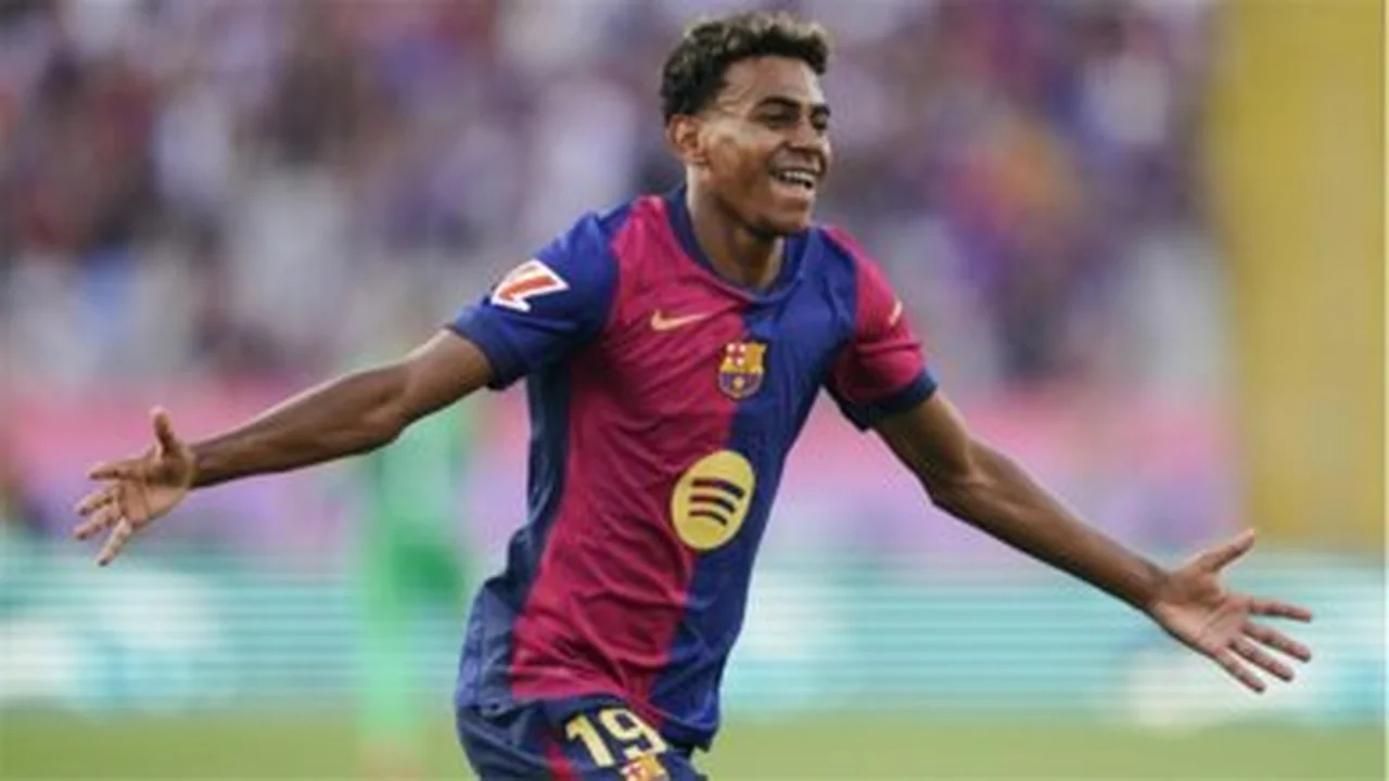 تسلل سنتمترين فقط.. هدف يامال الملغي يثير غضب جماهير برشلونة أمام سوسيداد